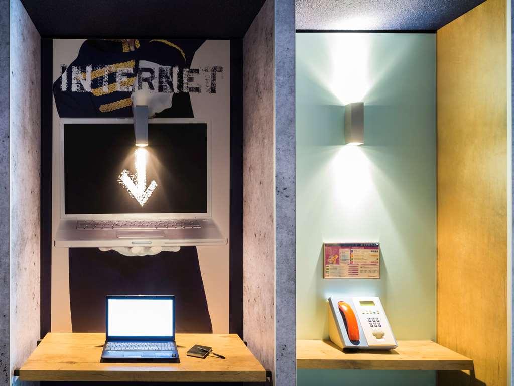 Ibis Budget Nantes Nord Saint Herblain מראה חיצוני תמונה