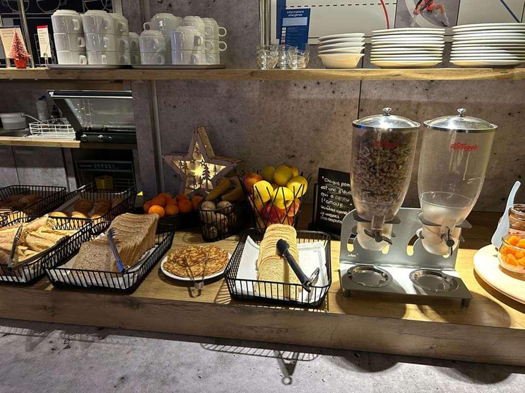 Ibis Budget Nantes Nord Saint Herblain מסעדה תמונה