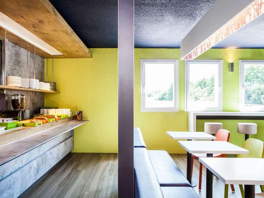 Ibis Budget Nantes Nord Saint Herblain מסעדה תמונה
