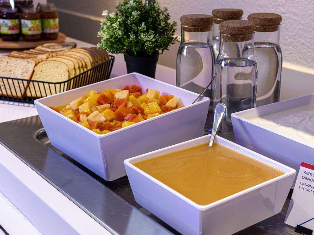 Ibis Budget Nantes Nord Saint Herblain מסעדה תמונה